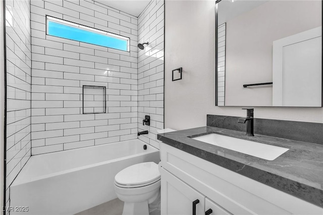 10345 Howling Coyote Ave, Las Vegas, NV 89135 - full bath featuring toilet, vanity, and bathing tub / shower combination