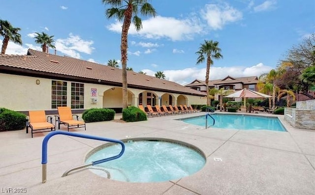 231 W Horizon Ridge Parkway Unit 1228, Henderson, NV 89012 - community pool with a patio area