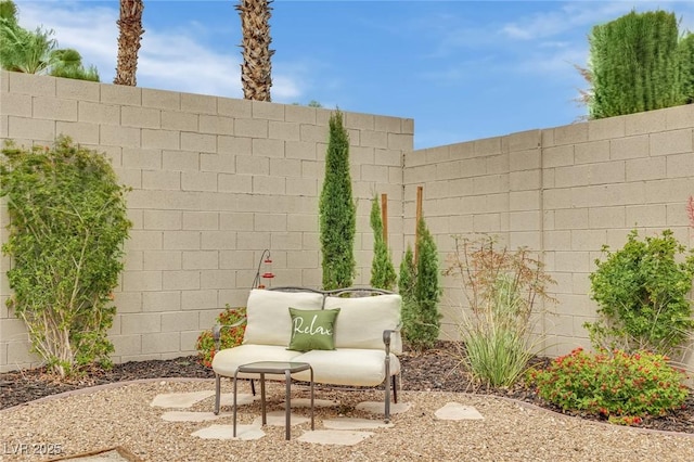 9046 Barium Rock Ave, Las Vegas, NV 89143 - view of patio with fence