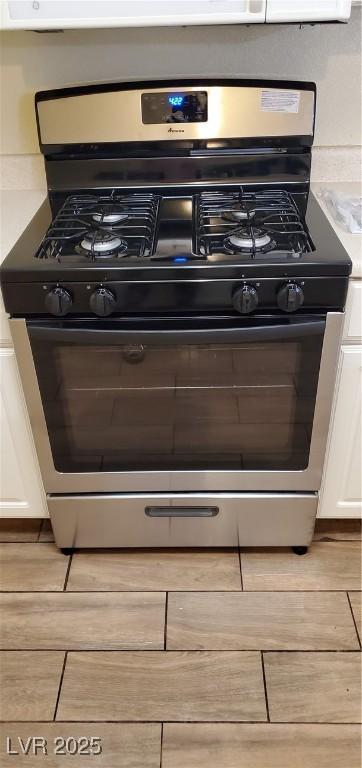 9000 Las Vegas Blvd Unit 1250, Las Vegas, NV 89123 - kitchen view of stainless steel gas stove and white cabinets