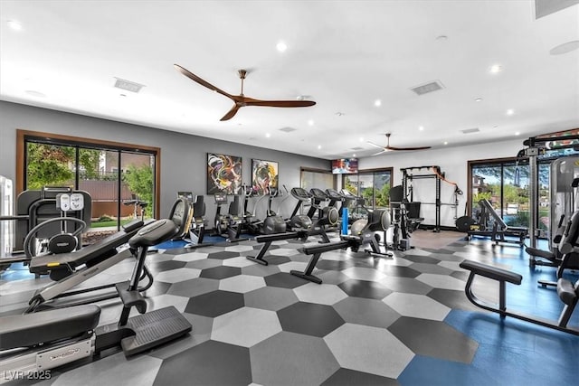 exercise room featuring ceiling fan, plenty of natural light, and recessed lighting