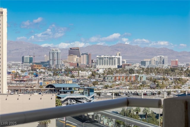 2777 Paradise Rd Unit 1105, Las Vegas, NV 89109 - city view featuring mountains