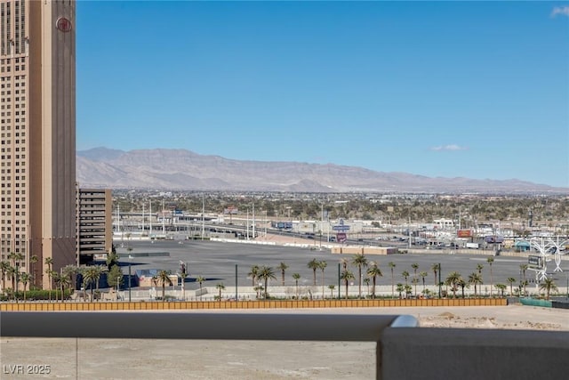 2777 Paradise Rd Unit 1105, Las Vegas, NV 89109 - mountain view