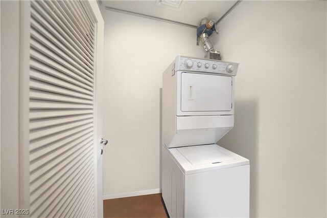 900 Las Vegas Blvd Unit 715, Las Vegas, NV 89101 - washroom featuring estacked washer and dryer