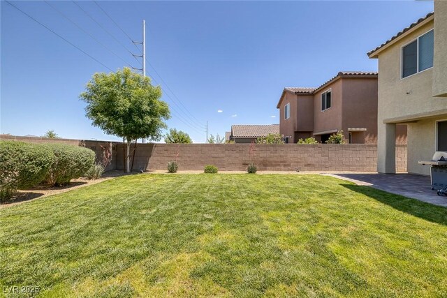 4050 Midnight Crest Ave, North Las Vegas, NV 89031 - view of yard featuring a patio