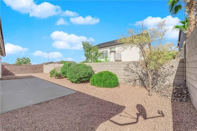 82 Autumn Day St, Henderson, NV 89012 - fenced backyard featuring a patio