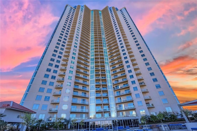 200 W Sahara Ave Unit 603, Las Vegas, NV 89102 - view of property