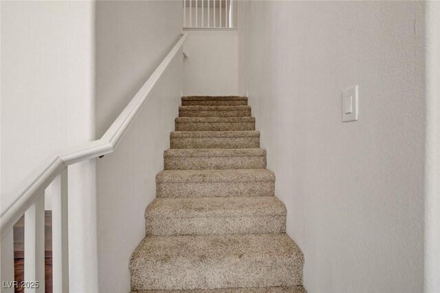 1055 Fish Pond Ave, Henderson, NV 89014 - view of stairs