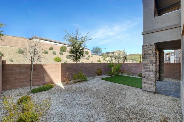40 Strada Moscato, Henderson, NV 89011 - fenced backyard featuring a patio area