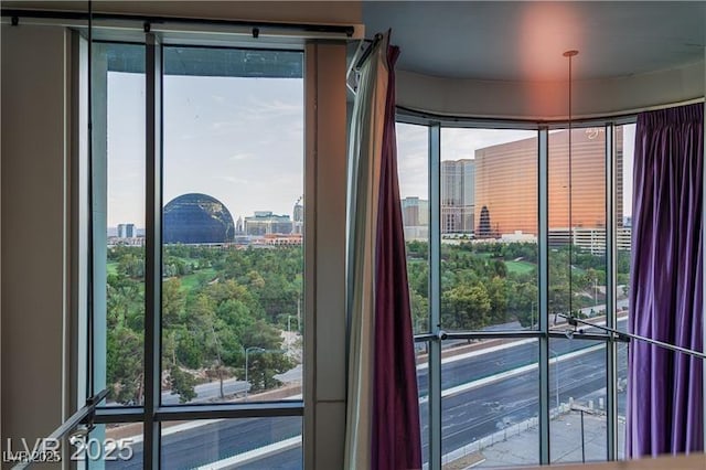360 E Desert Inn Rd Unit 807, Las Vegas, NV 89109 - detailed view of a view of city