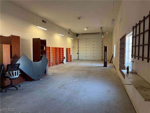 4455 W Ford Ave, Las Vegas, NV 89139 - view of garage