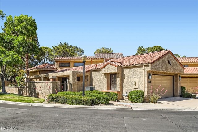 7296 Mission Hills Dr, Las Vegas, NV 89113 - photo 3