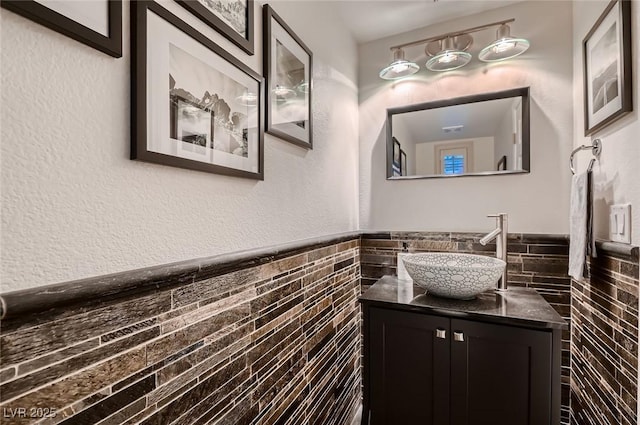 2435 Granada Bluff Ct, Las Vegas, NV 89135 - photo 13