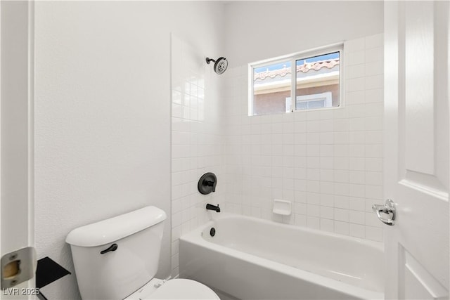 4607 El Camino Cabos Dr, Las Vegas, NV 89147 - bathroom with toilet and tub / shower combination
