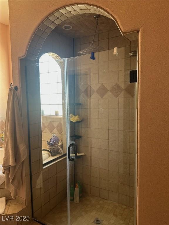 3551 Sagebrush Ave, Pahrump, NV 89048 - full bathroom featuring a stall shower