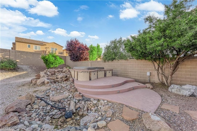 7183 Majestic Bluff Pl, Las Vegas, NV 89113 - fenced backyard with a patio area