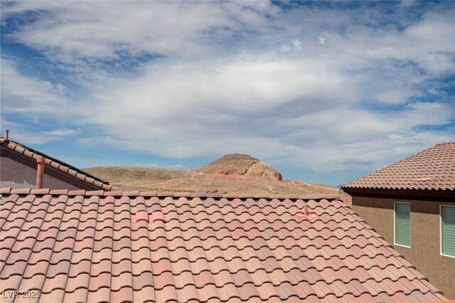 484 Merseyside Dr, Las Vegas, NV 89178 - exterior view of a tile roof