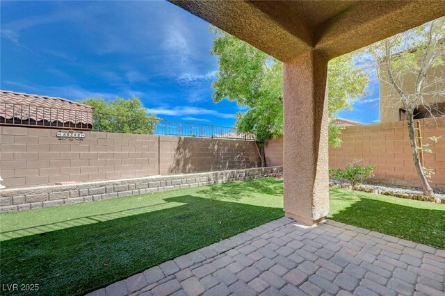 484 Merseyside Dr, Las Vegas, NV 89178 - view of yard featuring a patio area