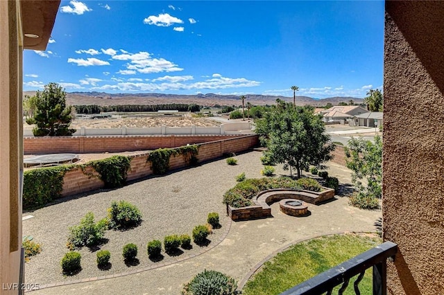 1182 Thomas Bay Cir, Logandale, NV 89021 - fenced yard featuring a mountain view