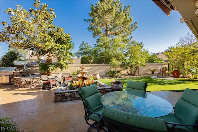 7625 Coley Ave, Las Vegas, NV 89117 - view of patio / terrace with outdoor dining area