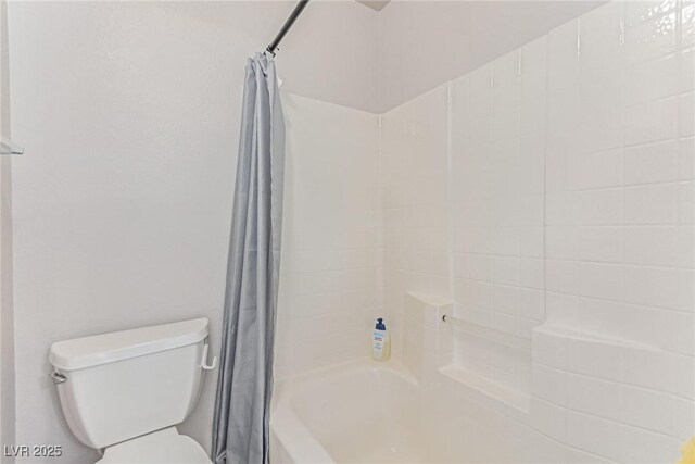 7912 Horn Beam Ct, Las Vegas, NV 89131 - bathroom featuring shower / tub combo with curtain and toilet