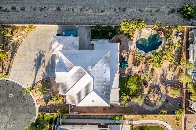 6999 Stone Meadows Ave, Las Vegas, NV 89142 - bird's eye view of a pool