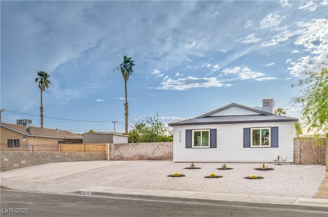 5239 Elgin Cir, Las Vegas, NV 89122 - view of side of home featuring fence