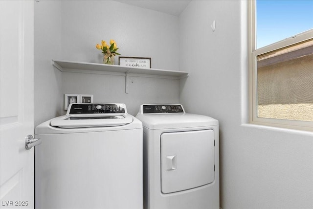 2276 Sky Island Dr, Henderson, NV 89002 - laundry room featuring washer and dryer