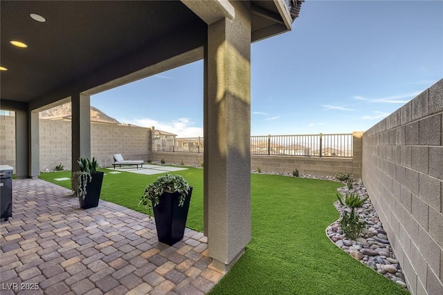 2246 Bird Of Prey St, Las Vegas, NV 89138 - view of patio