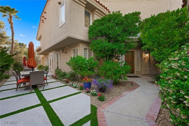 5125 Turnberry Ln, Las Vegas, NV 89113 - view of yard featuring outdoor dining area and a patio area