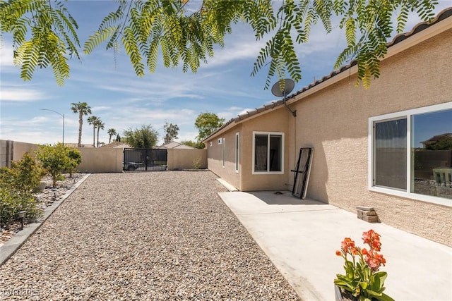 7904 Seabourn Ct, Las Vegas, NV 89129 - fenced yard with a gate