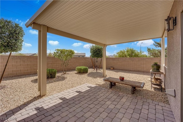 1104 Aspen Cliff Dr, Henderson, NV 89011 - fenced backyard featuring a patio