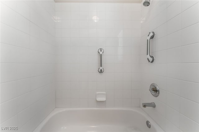 11405 Perugino Dr, Las Vegas, NV 89138 - bathroom with bathing tub / shower combination