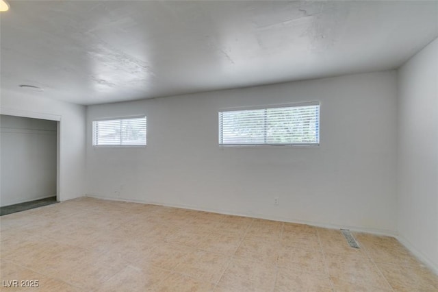 1806 Renada Cir, North Las Vegas, NV 89030 - unfurnished bedroom featuring a closet