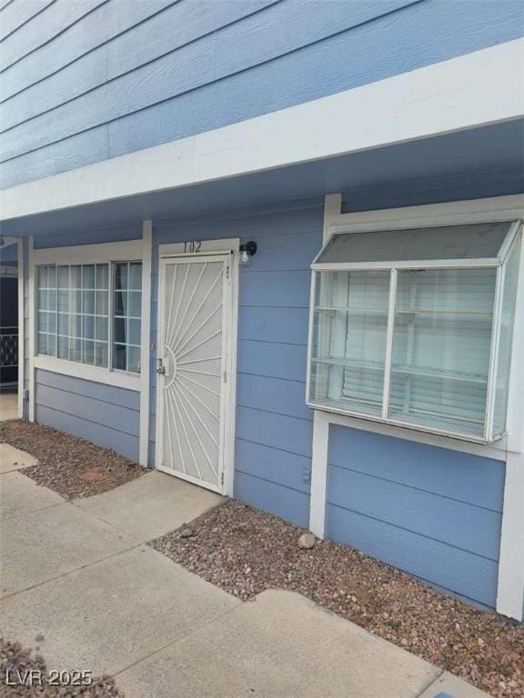 5335 Rod Ct Unit 102, Las Vegas, NV 89122 - view of doorway to property
