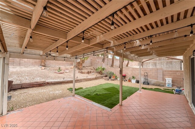 2507 Albemarle Way, Henderson, NV 89014 - fenced backyard featuring a patio