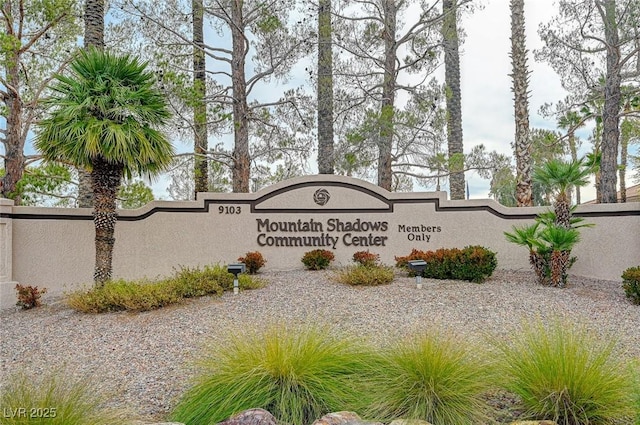2805 Hanging Rock Dr, Las Vegas, NV 89134 - view of community sign