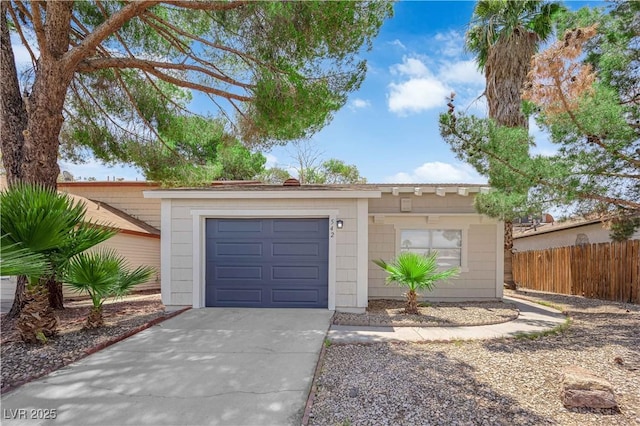 542 Grimsby Ave, Henderson, NV 89014 - garage with driveway