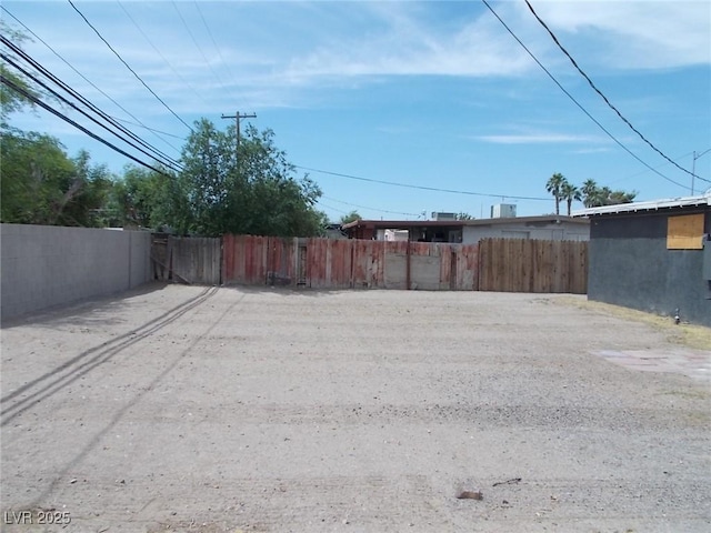 1912 Statz St, North Las Vegas, NV 89030 - view of yard