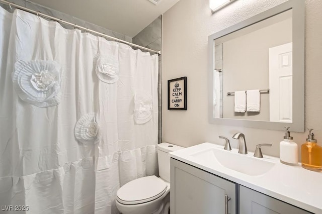 445 Concord Way, Henderson, NV 89015 - full bathroom with toilet, vanity, and a shower with curtain