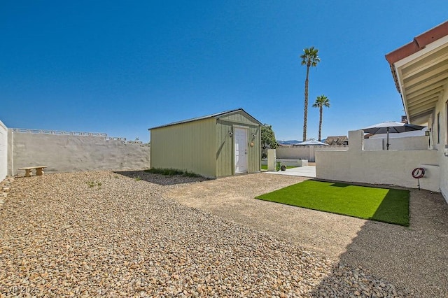 445 Concord Way, Henderson, NV 89015 - fenced backyard with a patio