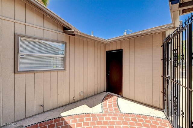 4533 Diamond Head Dr, Las Vegas, NV 89110 - photo 8