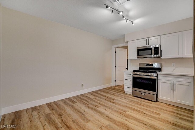 4533 Diamond Head Dr, Las Vegas, NV 89110 - photo 17