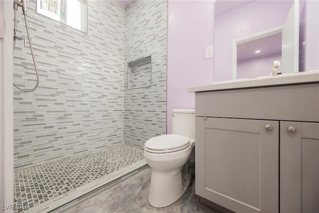 2807 Hermosa St, Las Vegas, NV 89169 - bathroom featuring a tile shower and vanity