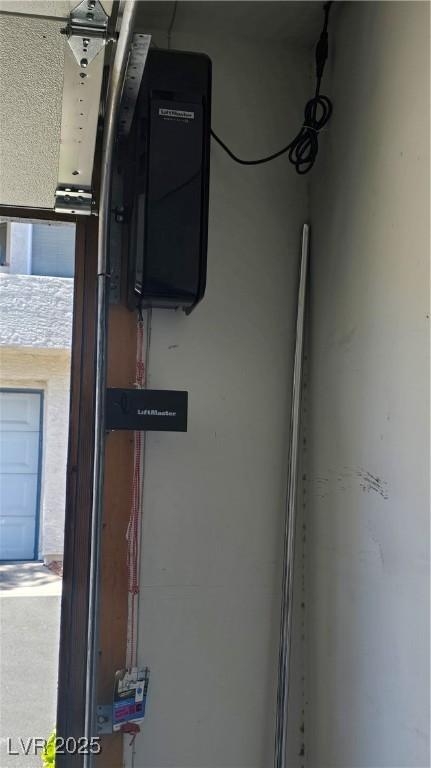 8932 Antioch Way, Las Vegas, NV 89117 - garage view
