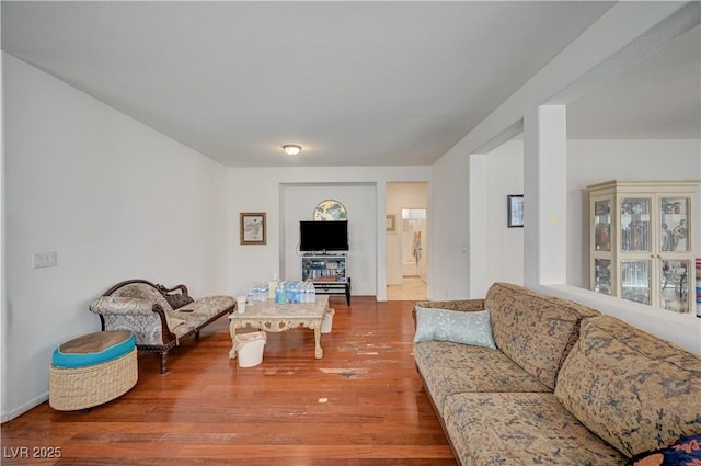 5548 Spearfish Lake Ct, Las Vegas, NV 89148 - living area featuring wood finished floors