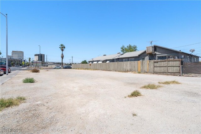 802 Stewart Ave, Las Vegas, NV 89101 - photo 4