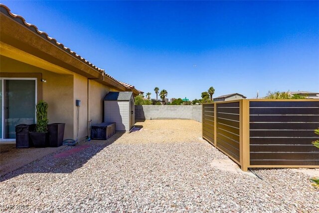 271 E Shelbourne Ave, Las Vegas, NV 89123 - view of fenced backyard