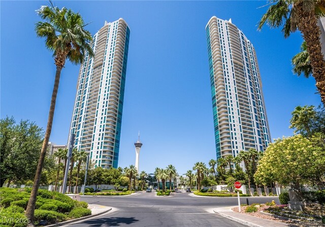 322 Karen Ave Unit 2201, Las Vegas, NV 89109 - photo 12