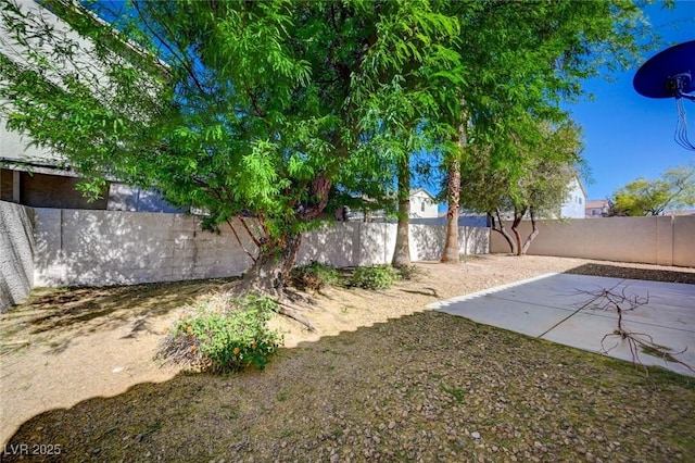 5622 Sage Pines Dr, Las Vegas, NV 89118 - fenced backyard featuring a patio area